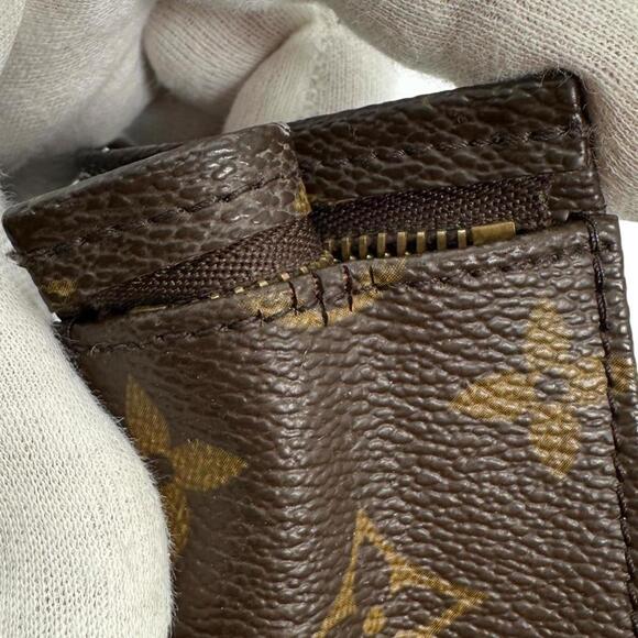 LOUIS VUITTON Brown Monogram Pouch - Picture 6 of 14